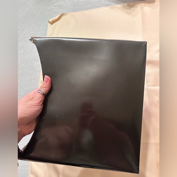 ‼️FLASH SALE‼️RARE Vintage Ferragamo! Super Clean Condition!! - Picture 8 of 9